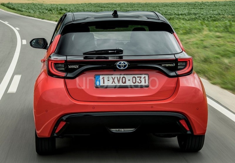 TOYOTA Yaris