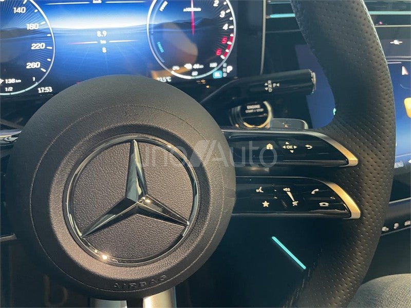 CLASE E 300 de con tecnología hibrida EQ