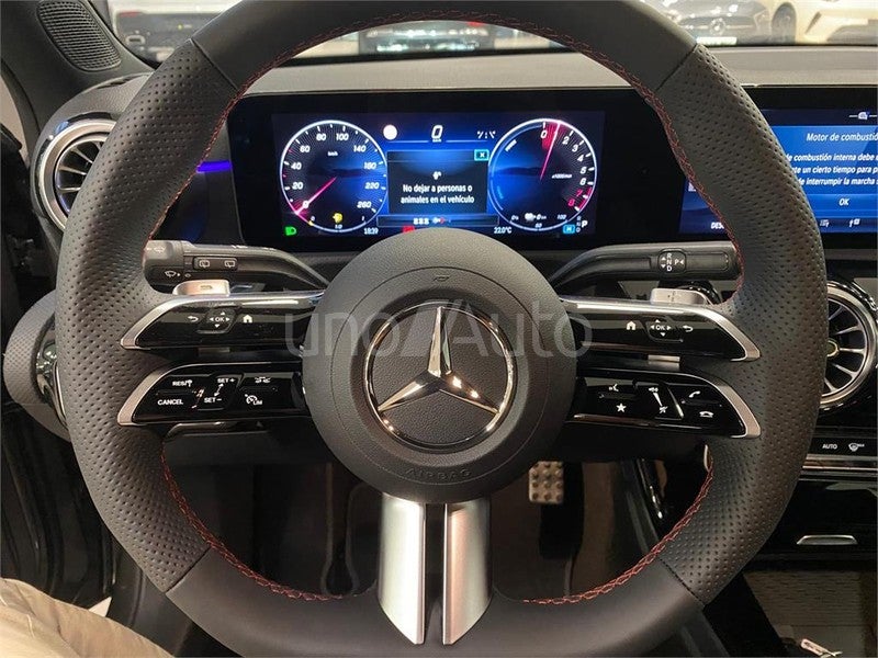CLASE A 250 e con tecnología híbrida EQ