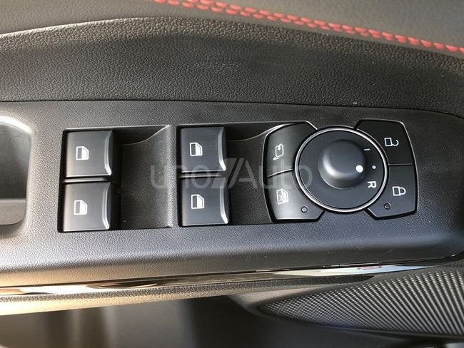 1.0 EcoBoost 125cv ST-Line MHEV Auto