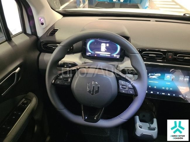 BEV 37.3kWh Design Auto
