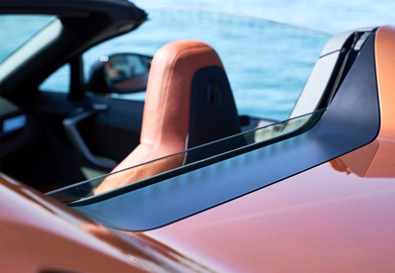 i8 Roadster