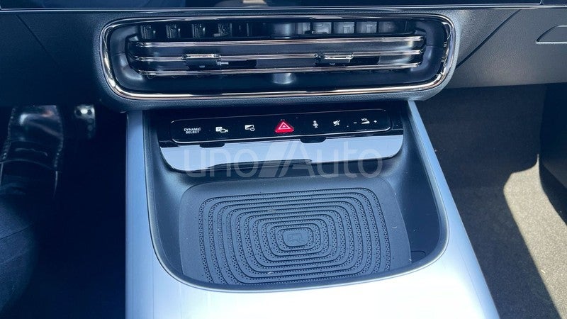 CLA CLA 180 con tecnología híbrida