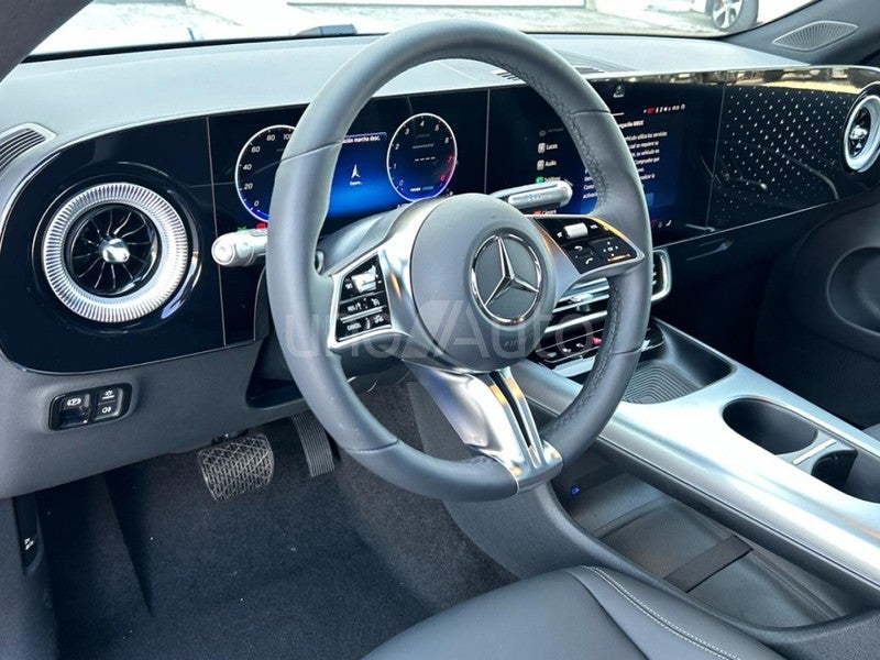 CLA CLA 180 con tecnología híbrida