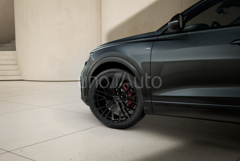 Q8 TFSIe Black line quattro tiptronic 360kW