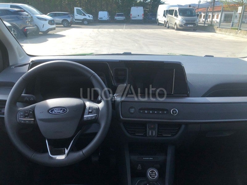 Tourneo Courier 1.0 Ecoboost Titanium