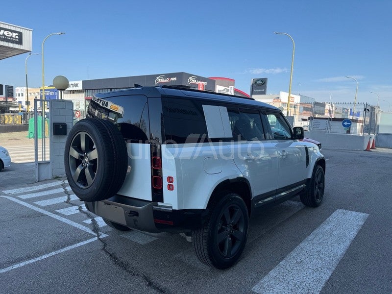 Defender 110 3.0D l6 MHEV X-Dynamic SE AWD Aut. 250