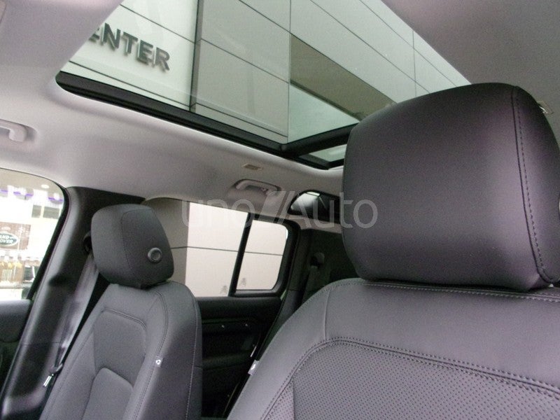 Defender 110 3.0D l6 MHEV S AWD Aut. 250