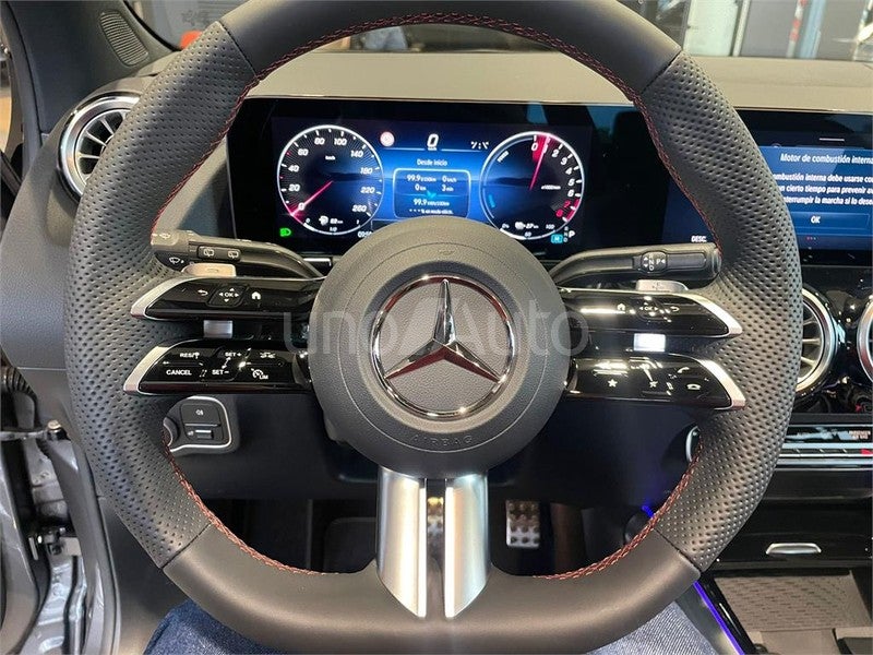 CLASE GLA 250 e con tecnología híbrida EQ