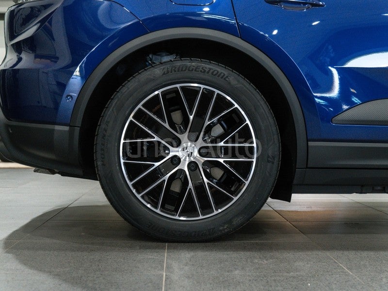 Macan 4
