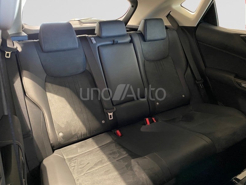 NX 350h Premium 2WD