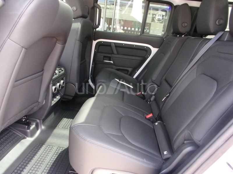 Defender 110 3.0D l6 MHEV S AWD Aut. 250
