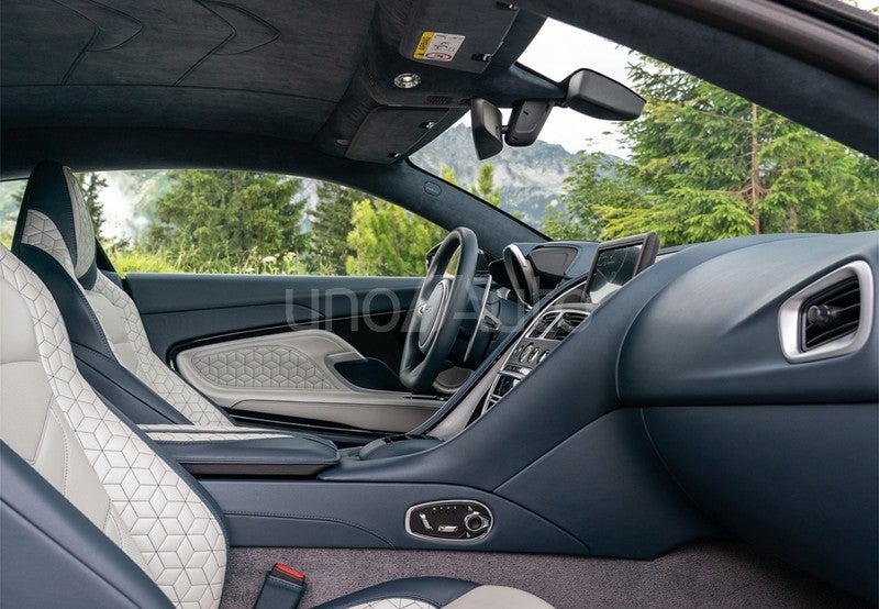 DBS Superleggera