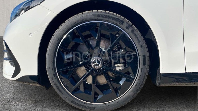 CLA Eléctrico 250+