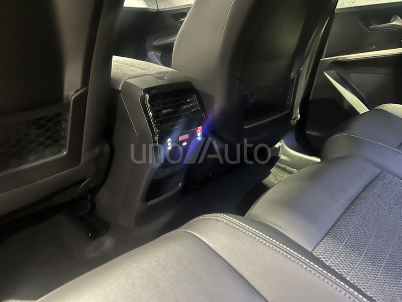 5008 Hybrid 136 GT eDCS6