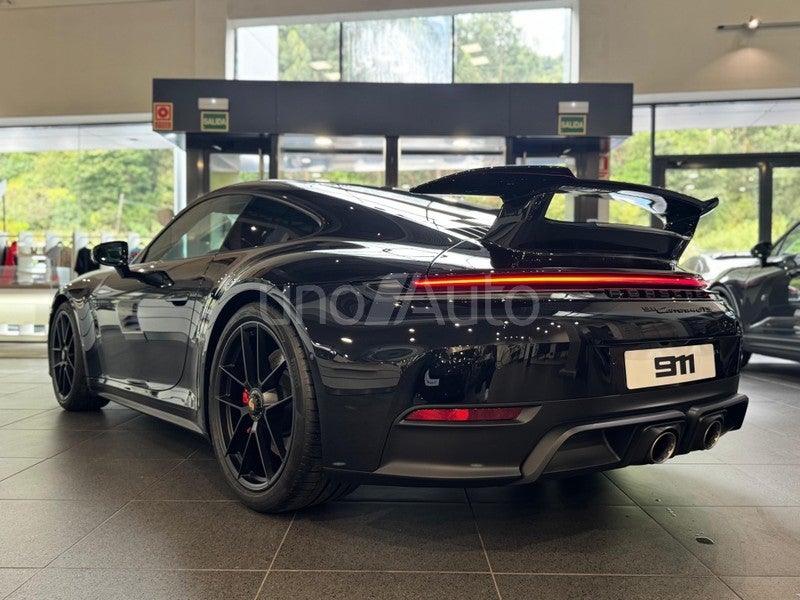 911 Carrera 4 GTS