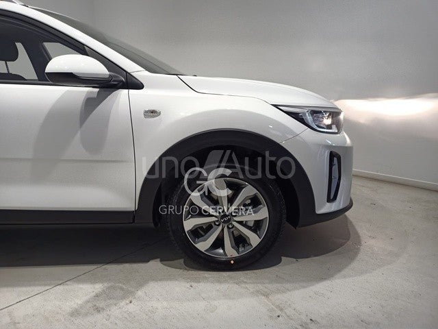 Stonic 1.0 T-GDi MHEV Concept 100