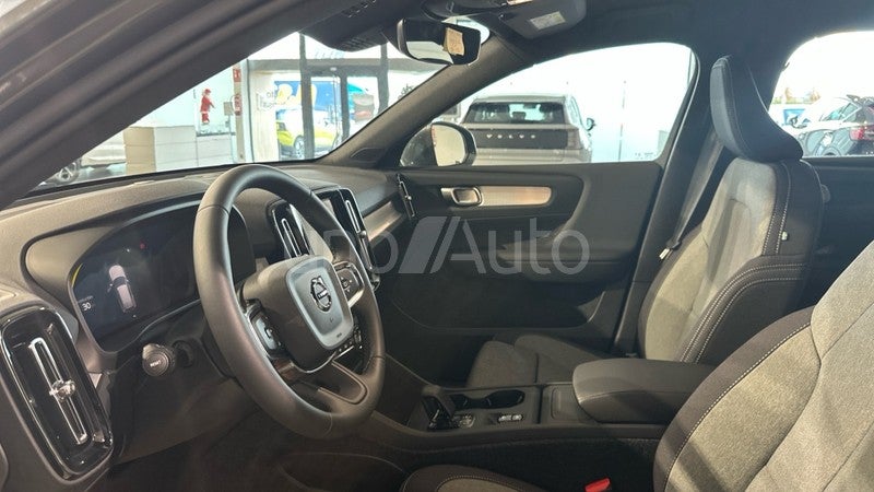 XC40 2.0 B3 MHEV CORE DCT 163 5P