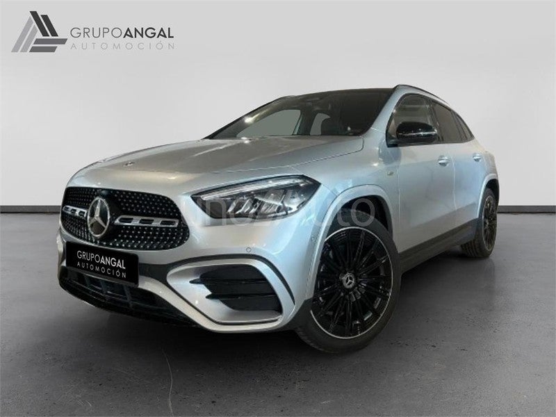 CLASE GLA 250 e con tecnología híbrida EQ