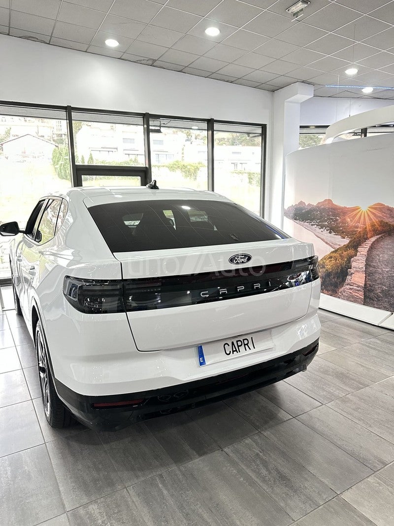 Capri RWD Rango Standard Premium 52kWh