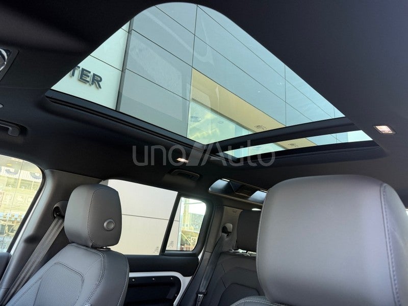 Defender 110 3.0D l6 MHEV X-Dynamic SE AWD Aut. 250