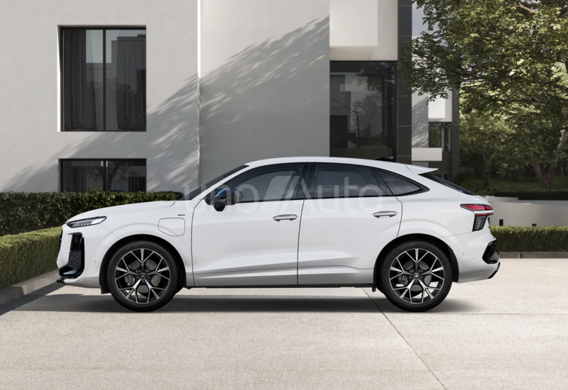 Q3 Sportback e-hybrid Black line S tronic 200kW