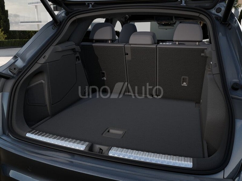 Q3 e-hybrid Progressive S tronic 200kW