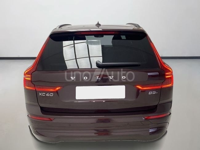 2.0 B5 G MHEV Core Auto AWD