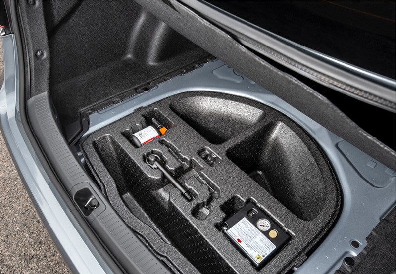 Corolla Sedán 125H Active Tech