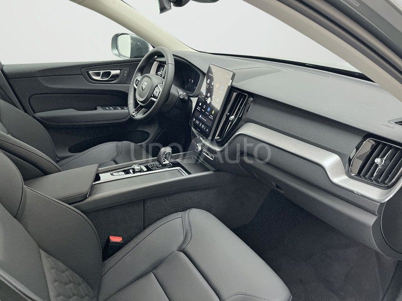 2.0 B5 G MHEV Core Auto AWD