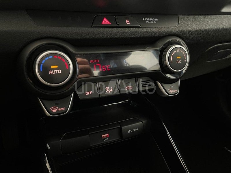 1.0 T-GDi 74kW (100CV) MHEV Drive DCT