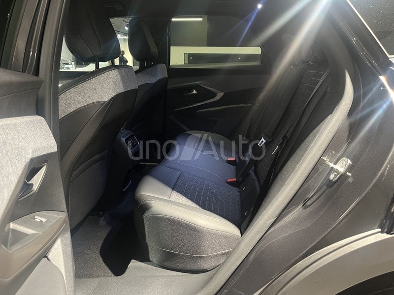 3008 Hybrid 136 Allure eDCS6