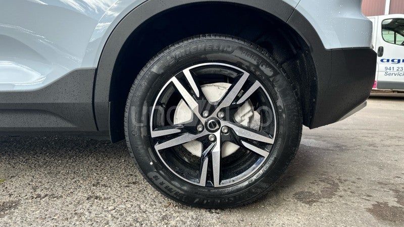 XC40 2.0 B3 MHEV CORE DCT 163 5P