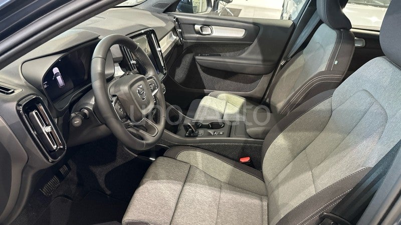 XC40 2.0 B3 MHEV CORE DCT 163 5P