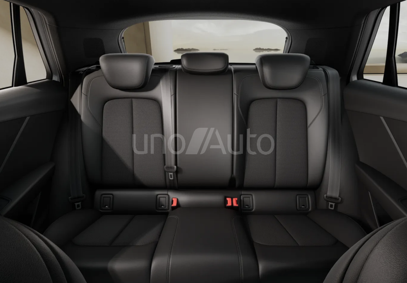 Q2 30 TDI Adrenalin 85kW