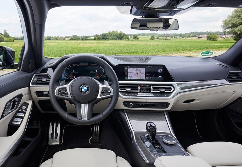 320dA Touring