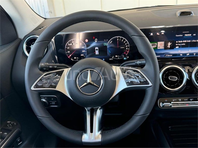 CLASE GLA 250 e con tecnología híbrida EQ