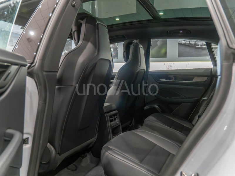 Macan 4