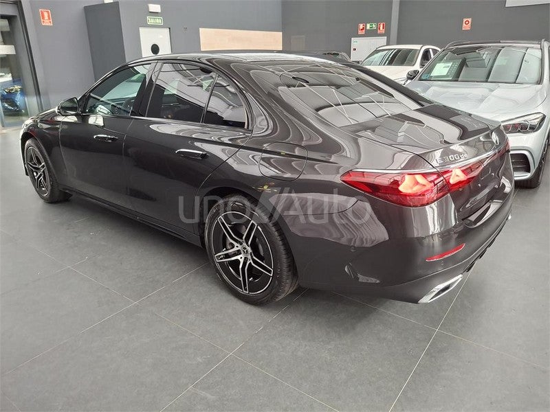 CLASE E 300 de con tecnología hibrida EQ