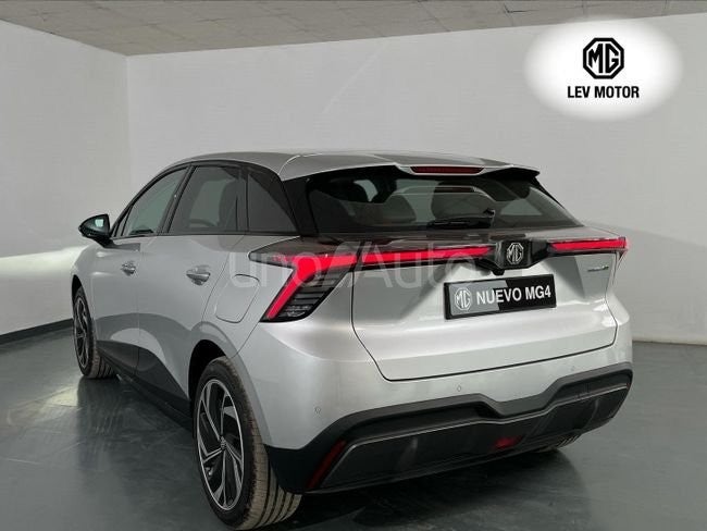 MG4 Luxury 64kWh