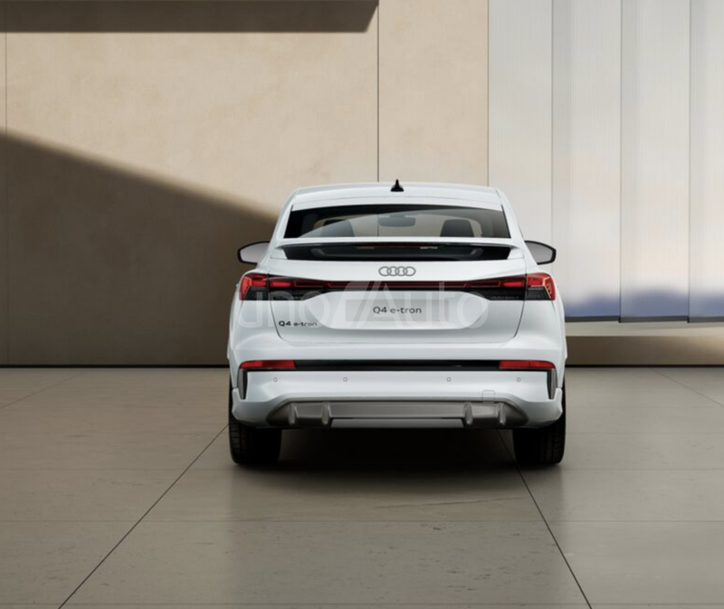 Q4 e-tron Sportback performance S line 210kW 82KWh