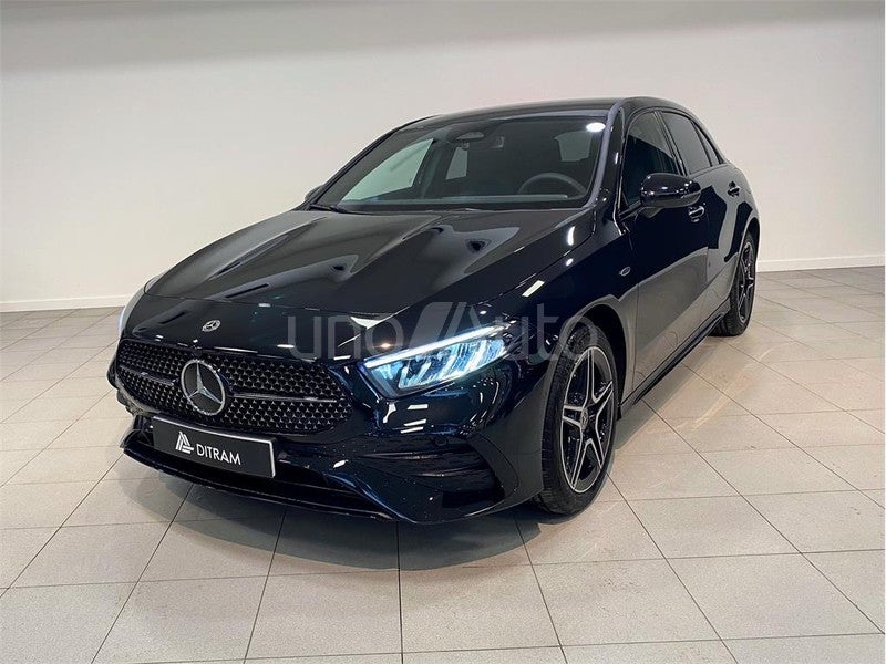 CLASE A 250 e con tecnología híbrida EQ