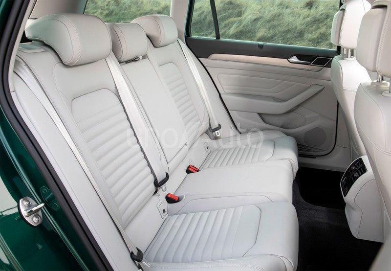 VOLKSWAGEN Passat Alltrack