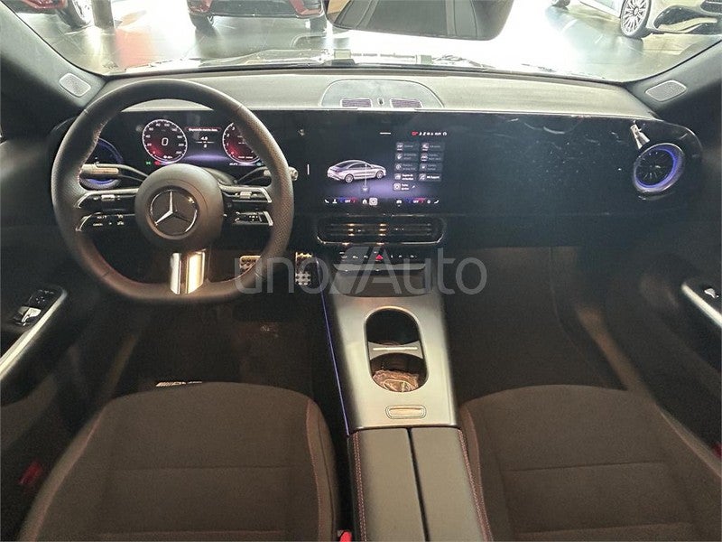 CLASE CLA 180 con tecnología híbrida