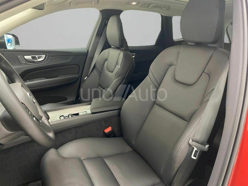 2.0 T6 AWD Recharge Plus Dark Auto