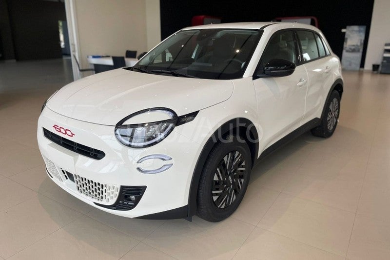 e RED 54kwh 115kw (156cv)