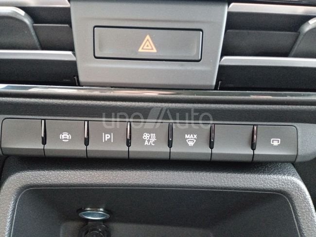 Tourneo Connect 1.5 Ecoboost SWB L1 Titanium Aut.