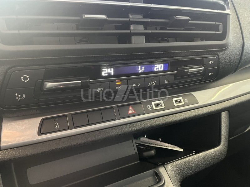 SpaceTourer BlueHDI M Plus EAT8 180