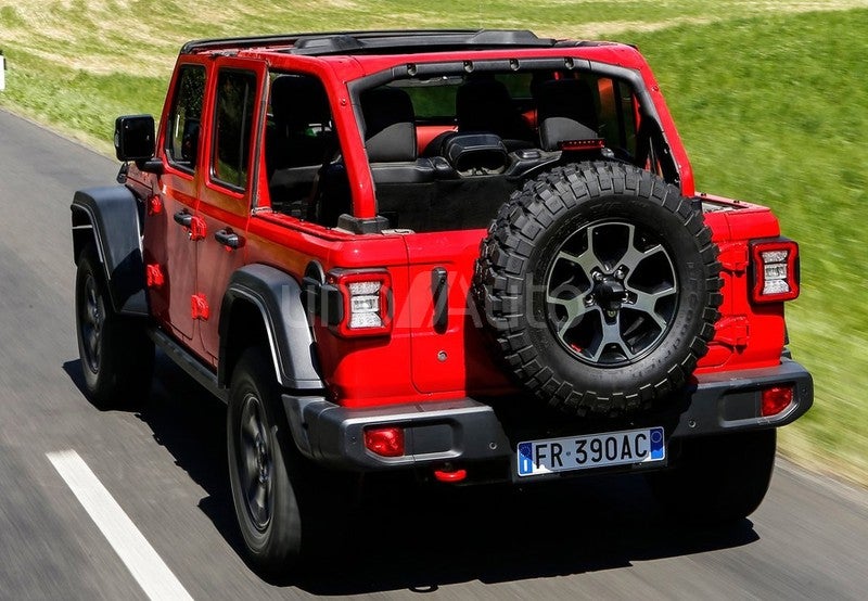 Wrangler Unlimited 2.0 4xe Sahara 8ATX