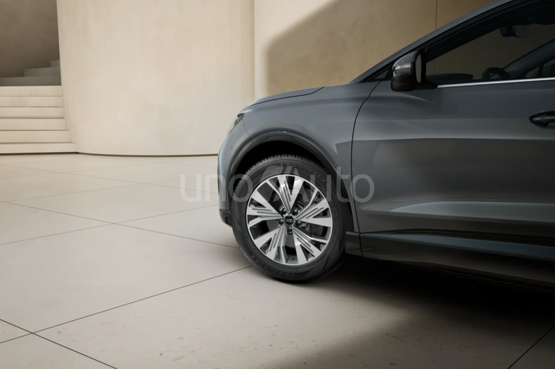 Q4 e-tron 40 Advanced 150kW 63KWh